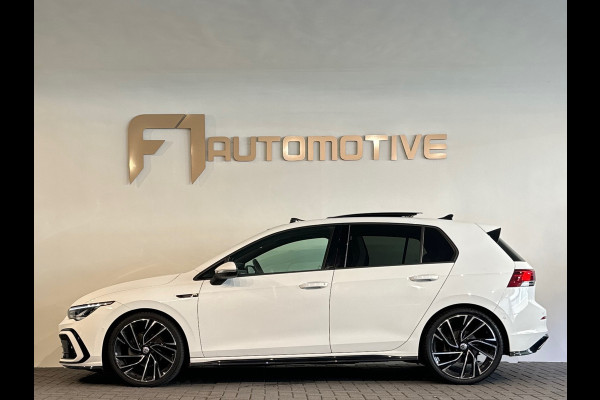Volkswagen Golf 1.5 eTSI R Line Pano|Sfeer|Dodehoek|Camera