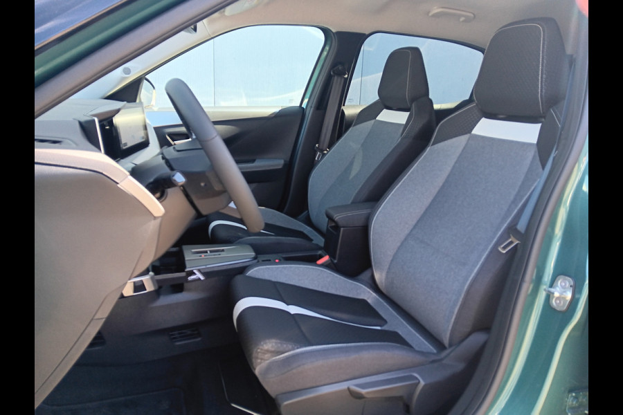 Opel Frontera 1.2 Turbo GS Hybrid 110 PK Automaat