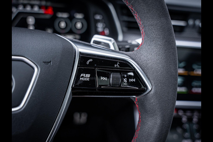 Audi RS6 Avant C8 4.0 V8 TFSI quattro - Dynamic + l Ceramic l 4WS l HUD
