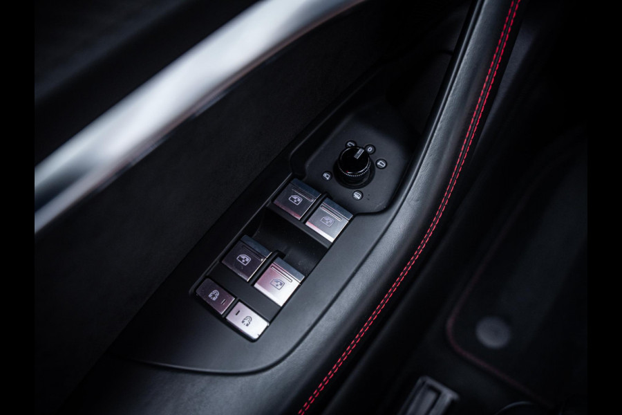 Audi RS6 Avant C8 4.0 V8 TFSI quattro - Dynamic + l Ceramic l 4WS l HUD