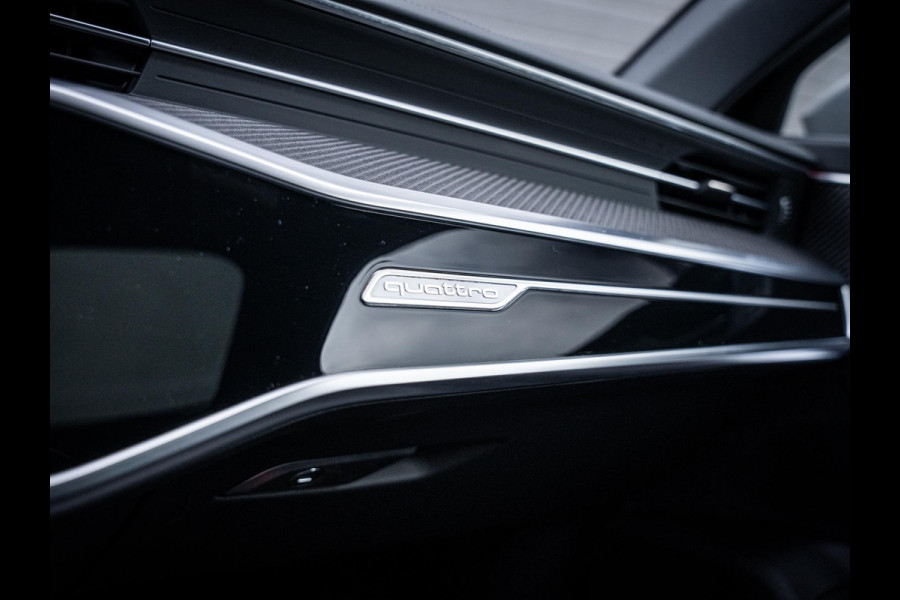 Audi RS6 Avant C8 4.0 V8 TFSI quattro - Dynamic + l Ceramic l 4WS l HUD