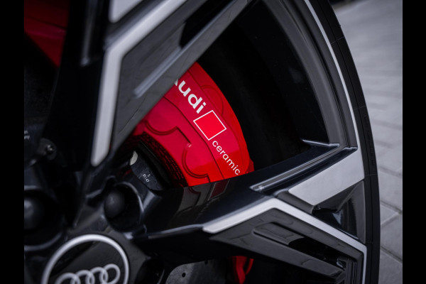 Audi RS6 Avant C8 4.0 V8 TFSI quattro - Dynamic + l Ceramic l 4WS l HUD