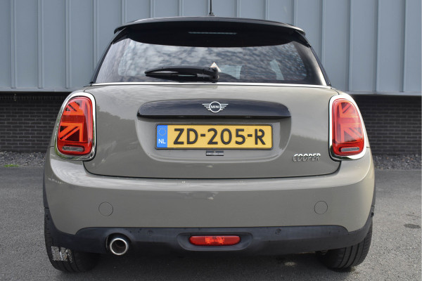 MINI 3-deurs 1.5 Cooper Chili | Xenon | Carplay | Navi | Sportstoelen