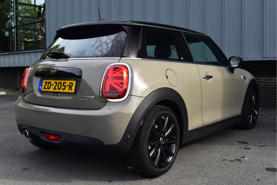 MINI 3-deurs 1.5 Cooper Chili | Xenon | Carplay | Navi | Sportstoelen