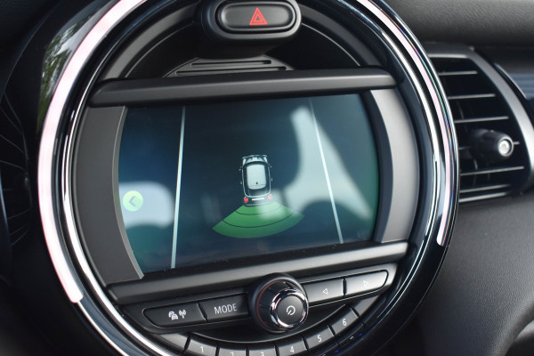 MINI 3-deurs 1.5 Cooper Chili | Xenon | Carplay | Navi | Sportstoelen