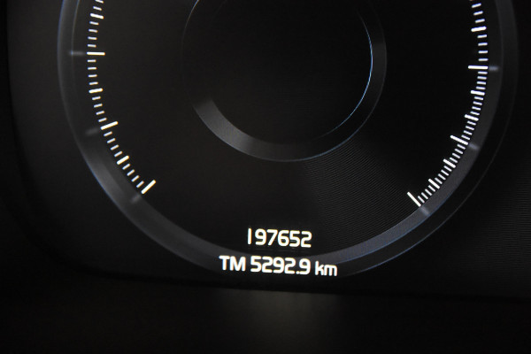 Volvo XC40 2.0 D3 Momentum *Navigatie*Trekhaak*Standkachel*