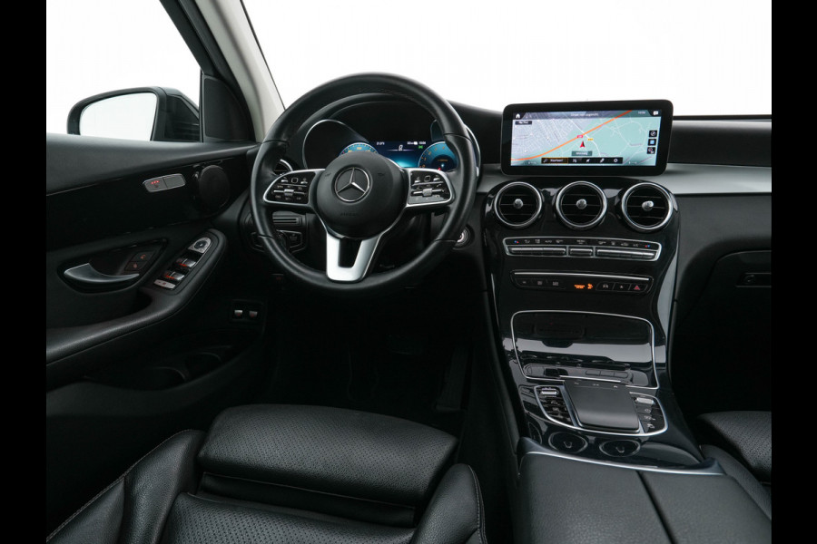 Mercedes-Benz GLC 300e 4MATIC Business Solution (Plug-In) {SoH-94%} (INCL-BTW) *LEATHER | FULL-LED | DIGI-COCKPIT | KEYLESS | DAB | HEATED-SPORTSEATS | CAMERA | PRIVACY-GLASS | NAVI-FULLMAP | ECC | PDC | CRUISE | 18''ALU*