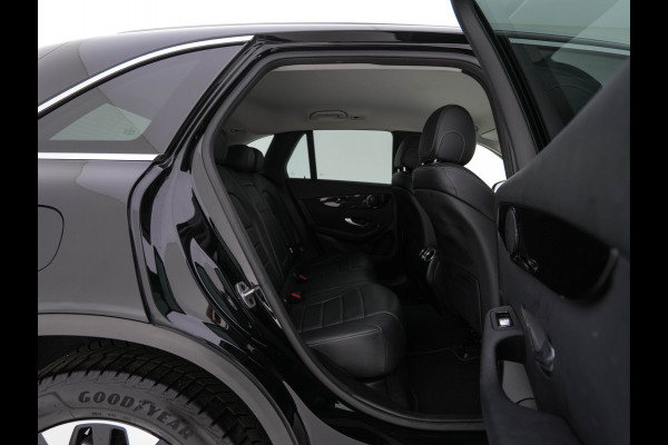 Mercedes-Benz GLC 300e 4MATIC Business Solution (Plug-In) {SoH-94%} (INCL-BTW) *LEATHER | FULL-LED | DIGI-COCKPIT | KEYLESS | DAB | HEATED-SPORTSEATS | CAMERA | PRIVACY-GLASS | NAVI-FULLMAP | ECC | PDC | CRUISE | 18''ALU*
