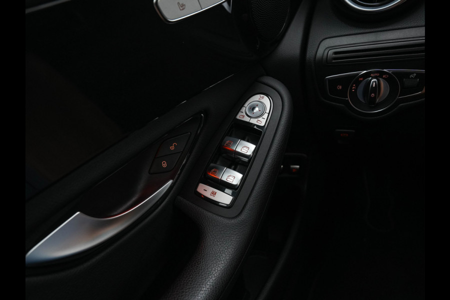 Mercedes-Benz GLC 300e 4MATIC Business Solution (Plug-In) {SoH-94%} (INCL-BTW) *LEATHER | FULL-LED | DIGI-COCKPIT | KEYLESS | DAB | HEATED-SPORTSEATS | CAMERA | PRIVACY-GLASS | NAVI-FULLMAP | ECC | PDC | CRUISE | 18''ALU*