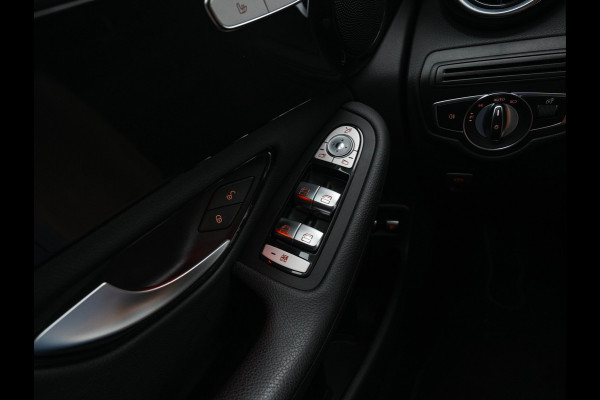 Mercedes-Benz GLC 300e 4MATIC Business Solution (Plug-In) {SoH-94%} (INCL-BTW) *LEATHER | FULL-LED | DIGI-COCKPIT | KEYLESS | DAB | HEATED-SPORTSEATS | CAMERA | PRIVACY-GLASS | NAVI-FULLMAP | ECC | PDC | CRUISE | 18''ALU*