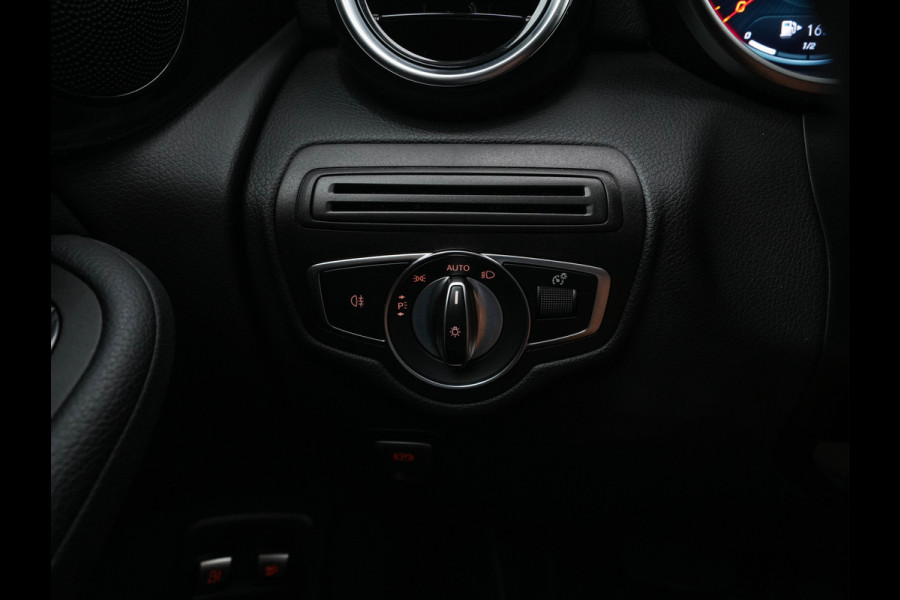 Mercedes-Benz GLC 300e 4MATIC Business Solution (Plug-In) {SoH-94%} (INCL-BTW) *LEATHER | FULL-LED | DIGI-COCKPIT | KEYLESS | DAB | HEATED-SPORTSEATS | CAMERA | PRIVACY-GLASS | NAVI-FULLMAP | ECC | PDC | CRUISE | 18''ALU*