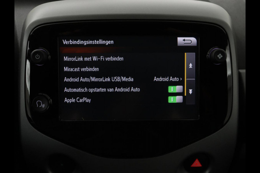 Toyota Aygo 1.0 VVT-i x-joy | Trekhaak | Camera | DAB | Automaat | Carplay | Climate control | Cruise control | LED