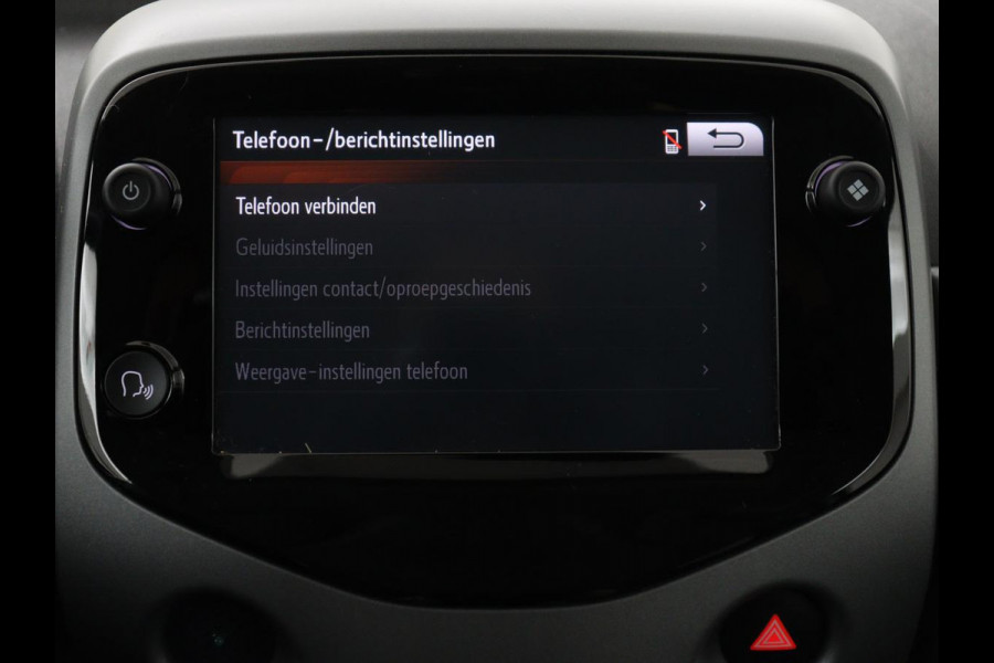 Toyota Aygo 1.0 VVT-i x-joy | Trekhaak | Camera | DAB | Automaat | Carplay | Climate control | Cruise control | LED