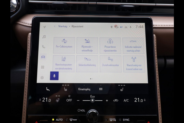 Lexus LBX Elegant 2WD | Advanced Pack | 360 Camera | Mark Levinson