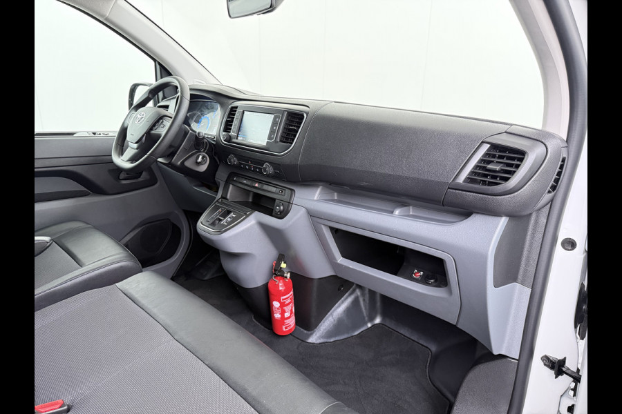 Toyota PROACE Electric Worker 136PK Automaat 3-Persoons Navi Apple Carplay Android Auto Airco Pdc DAB Bluetooth Cruise Control Regen-Lichtsensor Betonplex Vloer Wandbetimmering Schuifdeur Origineel Nederlandse Auto Dealeronderhouden