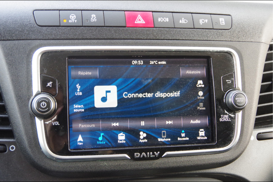 Iveco Daily 35C18 3.0 180PK AUT. N1! DUBBELLUCHT BAKWAGEN, LAADKLEP, ZIJDEUR, 3-ZITS, CLIMA, CRUISE, LED, NAVI, CARPLAY