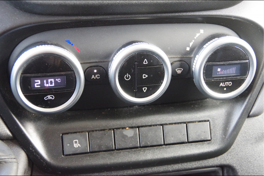 Iveco Daily 35C18 3.0 180PK AUT. N1! DUBBELLUCHT BAKWAGEN, LAADKLEP, ZIJDEUR, 3-ZITS, CLIMA, CRUISE, LED, NAVI, CARPLAY