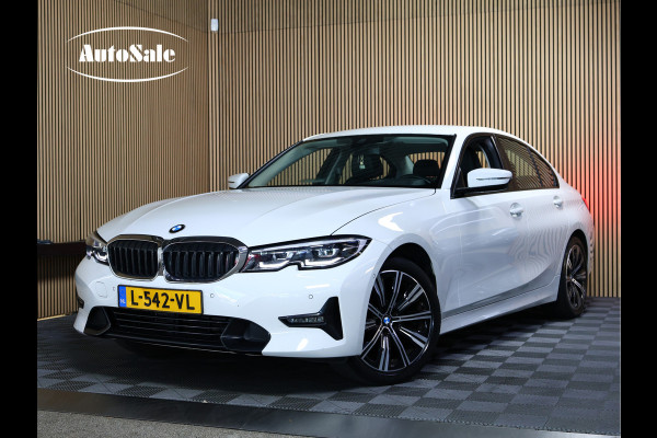 BMW 3 Serie 318i Business Edition AVM SPORTLEDER NAVI CARPLAY DIGI DASH '21