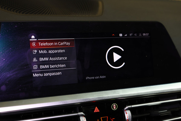 BMW 3 Serie 318i Business Edition AVM SPORTLEDER NAVI CARPLAY DIGI DASH '21