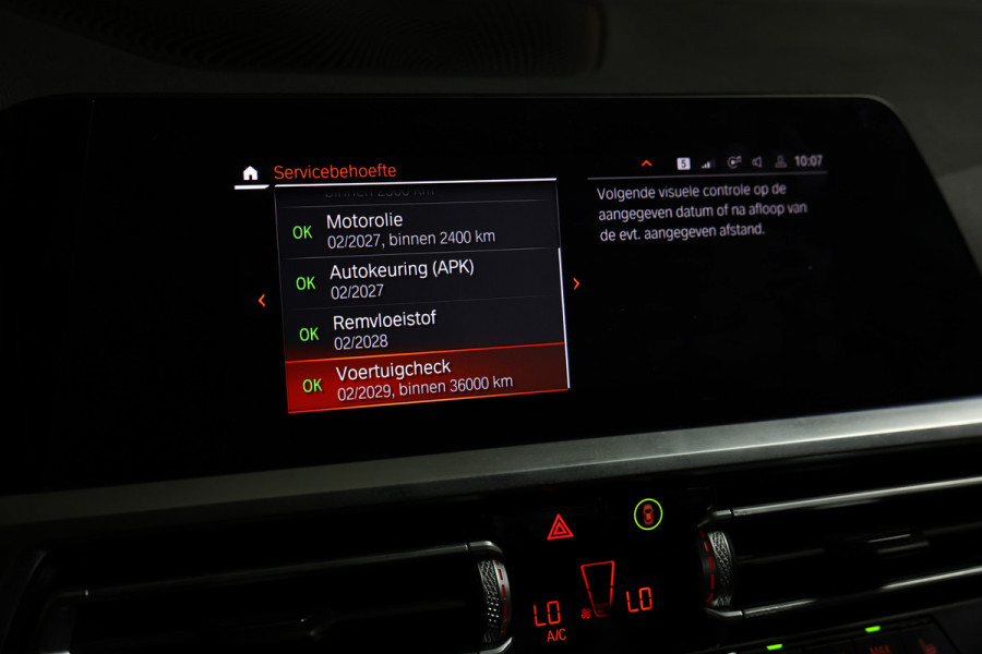 BMW 3 Serie 318i Business Edition AVM SPORTLEDER NAVI CARPLAY DIGI DASH '21