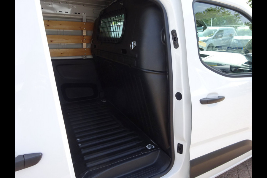 Peugeot Partner 1.2 PureTech Pro BENZINE AIRCO NAVI CRUISE CONTROL PDC SCHUIFDEUR