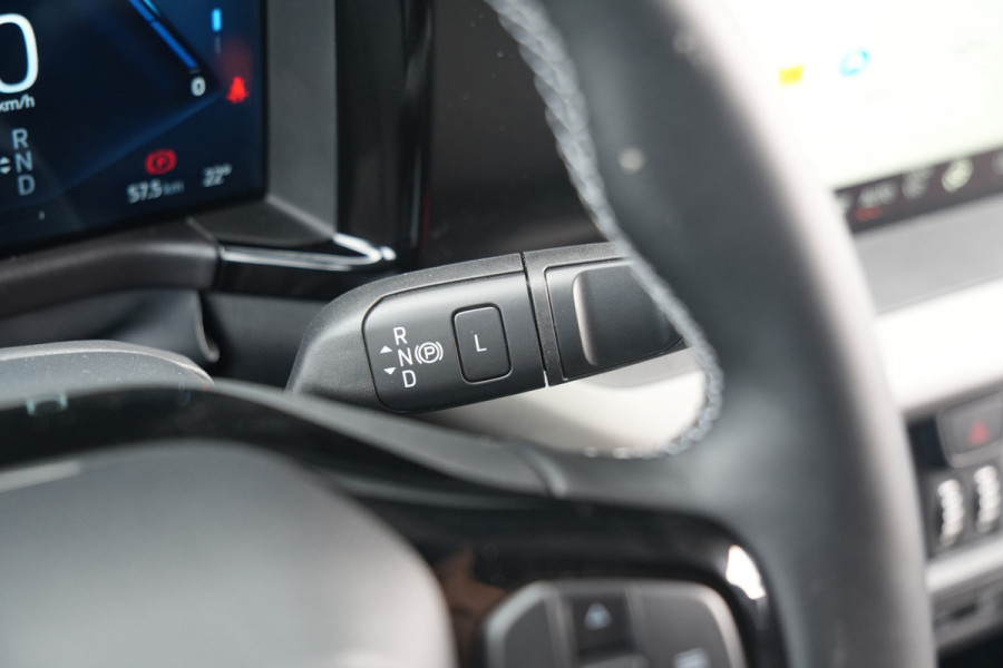 Ford E-Transit Courier Limited 44 kWh 136pk - Trekhaak - Stoel/Stuurverwarming - ACC - Blindspot - Camera - Rijklaar