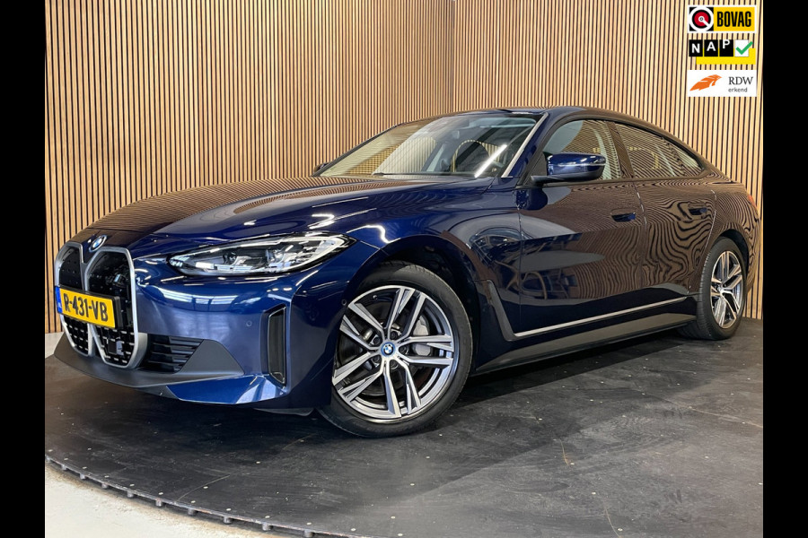 BMW i4 EDrive40 High Executive 84 kWh|99% SOH|PANORAMADAK|HEAD-UP|ACC|MEMORY|VOLLEDER|CARPLAY|CAMERA|STOELVERW|NAP|ORG.NL|INCL.BTW