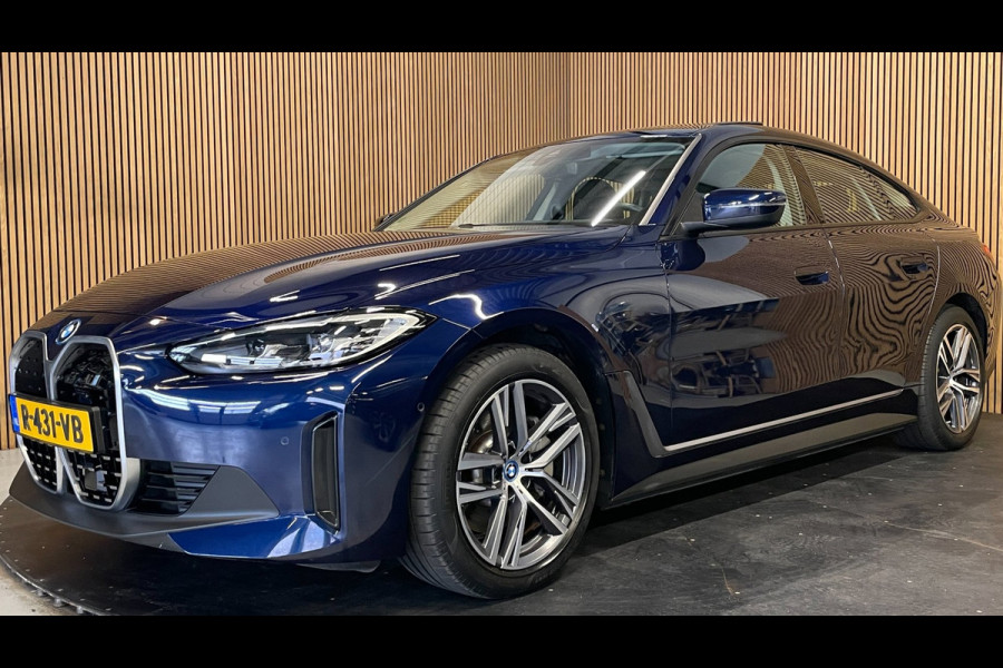 BMW i4 EDrive40 High Executive 84 kWh|99% SOH|PANORAMADAK|HEAD-UP|ACC|MEMORY|VOLLEDER|CARPLAY|CAMERA|STOELVERW|NAP|ORG.NL|INCL.BTW