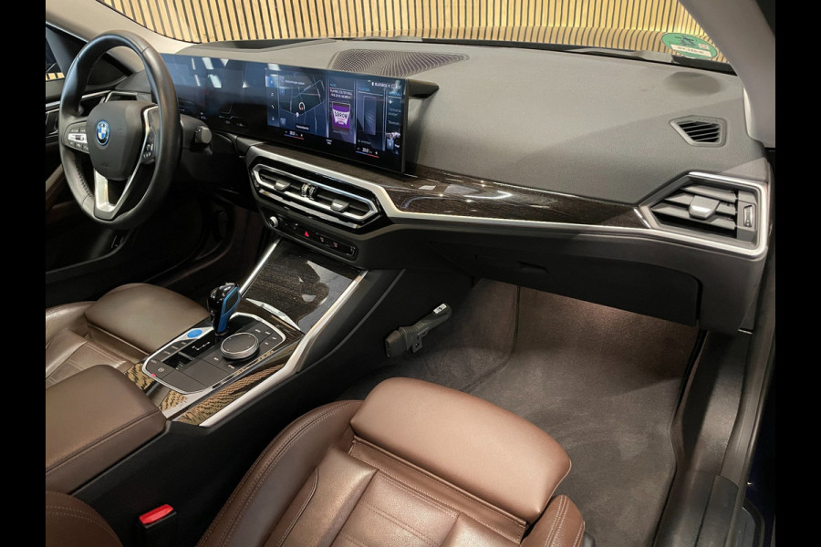 BMW i4 EDrive40 High Executive 84 kWh|99% SOH|PANORAMADAK|HEAD-UP|ACC|MEMORY|VOLLEDER|CARPLAY|CAMERA|STOELVERW|NAP|ORG.NL|INCL.BTW