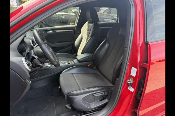 Audi A3 Sportback 35 TFSI CoD Sport S Line | Navigatie | Parkeersensoren | 18 Inch Lichtmetalen Velgen | Climate Control |