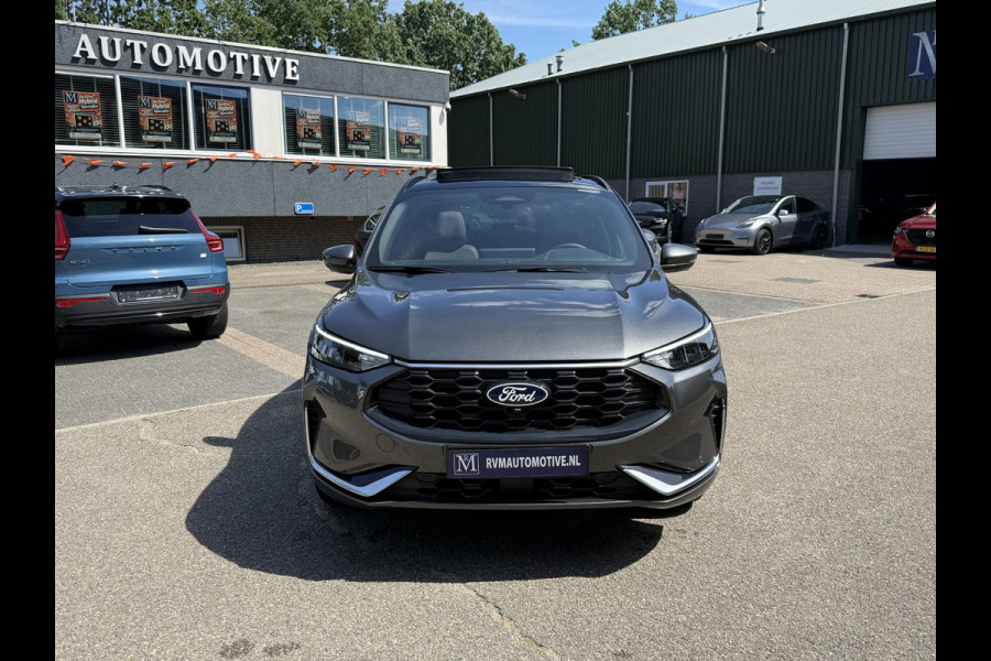 Ford Kuga ST Line X VAN:49.000,- VOOR:41.770,- UW WKVOORDEEL: 7.230| 360 GRADEN CAMERA | PANORAMA DAK | ADAPT. CRUISE CONTROL | STOEL & STUUR VERWARMING | SNEL LEVERBAAR|