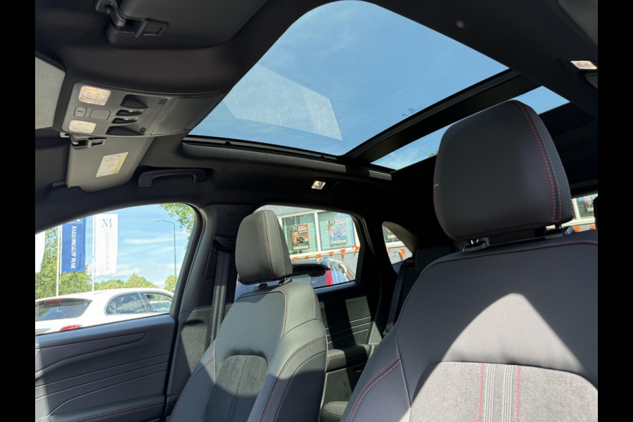 Ford Kuga ST Line X VAN:49.000,- VOOR:41.770,- UW WKVOORDEEL: 7.230| 360 GRADEN CAMERA | PANORAMA DAK | ADAPT. CRUISE CONTROL | STOEL & STUUR VERWARMING | SNEL LEVERBAAR|