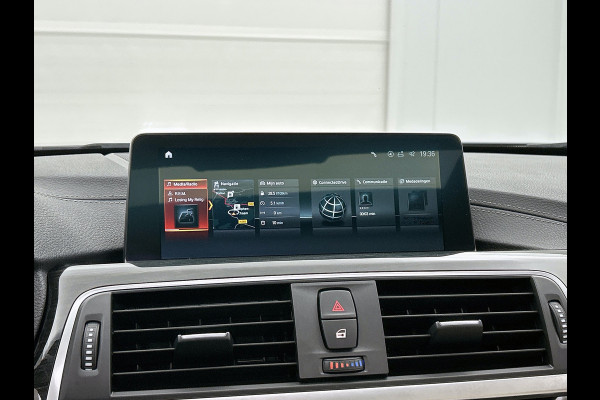 BMW 4 Serie Coupé 420i High Executive M-Sport(NL-Auto, Dealer OndrH, Dakraam, Trekhaak, Navi Pro, StoelV, Leder, Sportstoel, Etc)