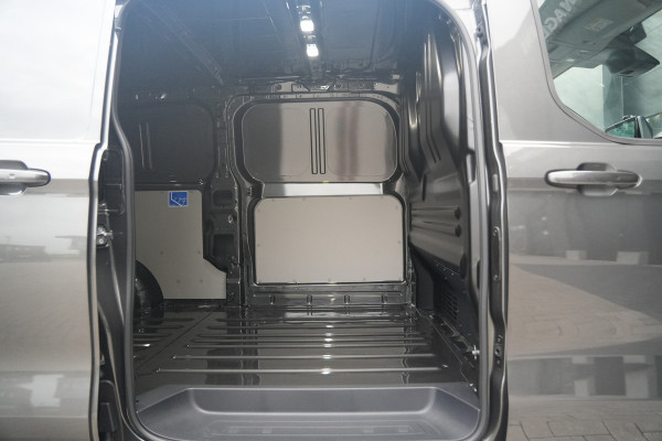 Ford E-Transit Custom 340 L2H1 Limited 71 kWh 218pk - Trekhaak - ACC - B&O - Navi - Stoel/Stuurverwarming - 360 Camera - Blindspot - Rijklaar