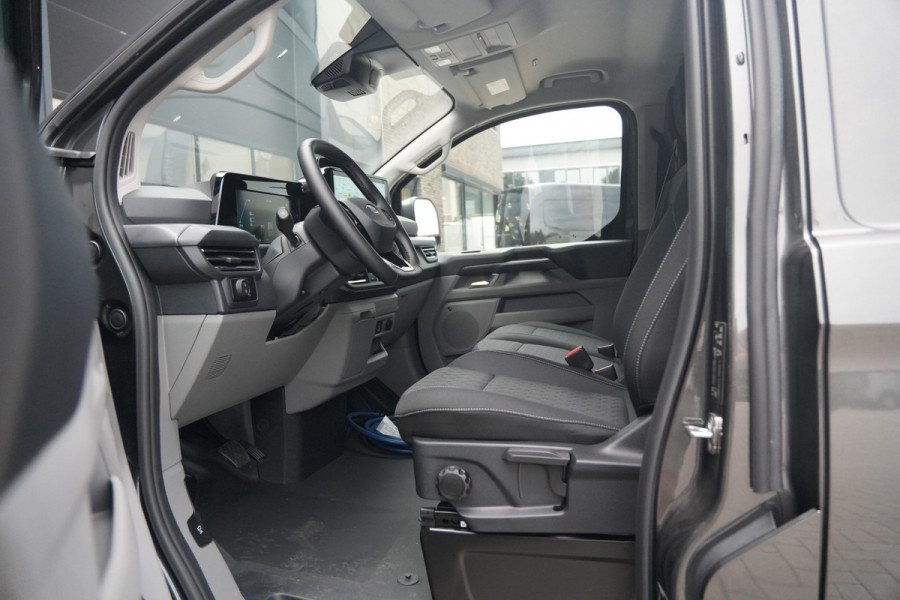 Ford E-Transit Custom 340 L2H1 Limited 71 kWh 218pk - Trekhaak - ACC - B&O - Navi - Stoel/Stuurverwarming - 360 Camera - Blindspot - Rijklaar