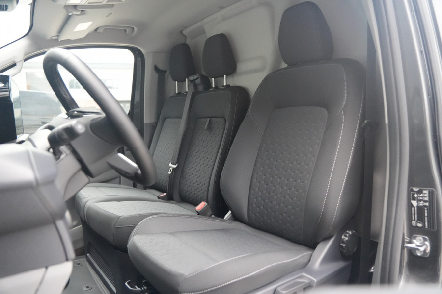 Ford E-Transit Custom 340 L2H1 Limited 71 kWh 218pk - Trekhaak - ACC - B&O - Navi - Stoel/Stuurverwarming - 360 Camera - Blindspot - Rijklaar