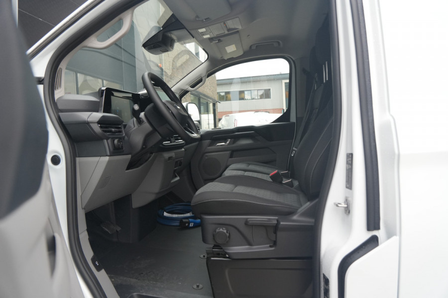 Ford E-Transit Custom 340 L2H1 Limited 71 kWh 218pk - LED - Carplay - Stoelverwarming - Keyless - Cruise - Rijklaar
