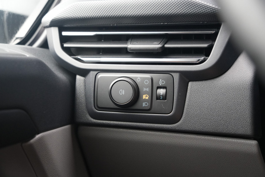 Ford E-Transit Custom 340 L2H1 Limited 71 kWh 218pk - LED - Carplay - Stoelverwarming - Keyless - Cruise - Rijklaar