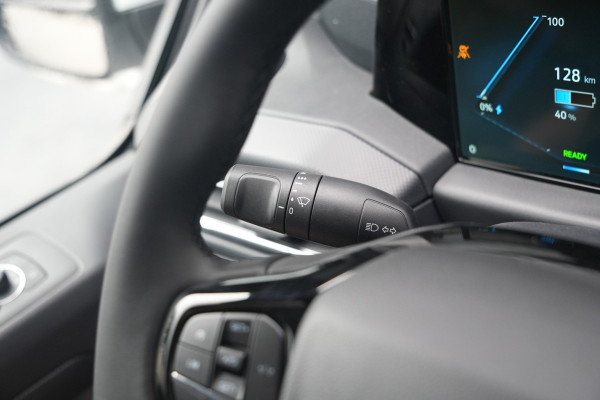 Ford E-Transit Custom 340 L2H1 Limited 71 kWh 218pk - LED - Carplay - Stoelverwarming - Keyless - Cruise - Rijklaar