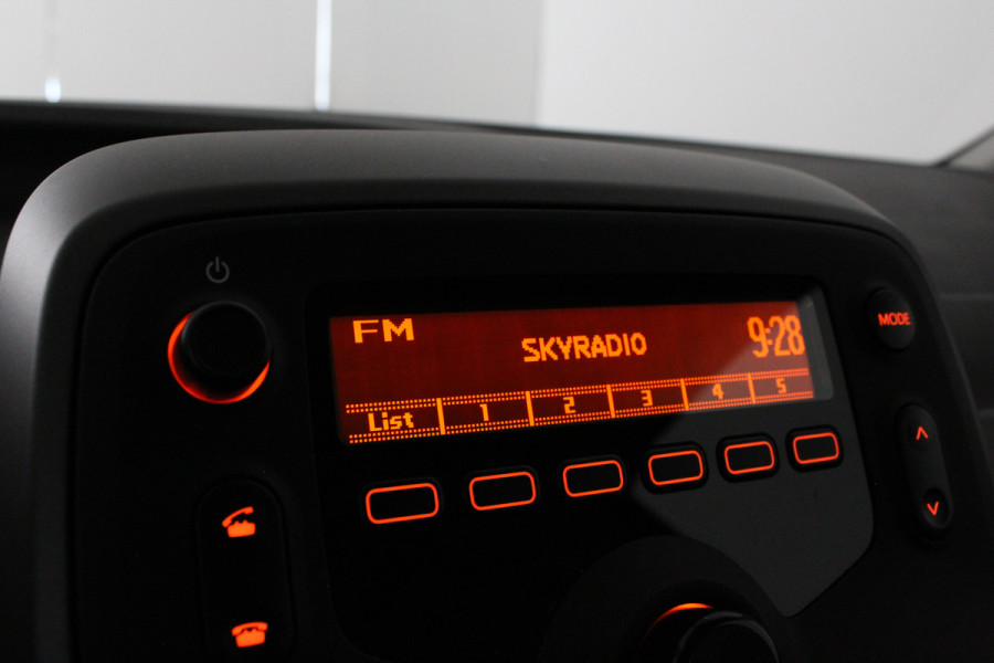 Peugeot 108 1.0 e-VTi Active > Airco/5-deurs/12 maanden BOVAG garantie