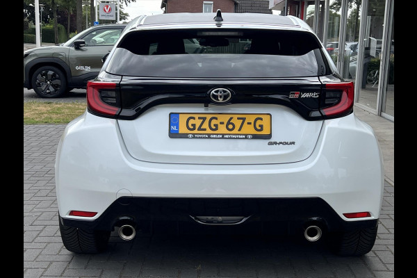 Toyota Yaris 1.6 Turbo 261pk GR Performance | Eerste eigenaar, Perfecte staat, Parelmoer wit, CarPlay, Stoelverwarming