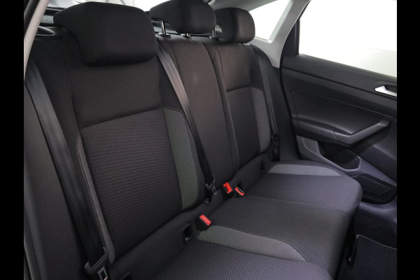 Volkswagen Taigo 1.0 TSI Oranje Edition 95 pk | Verlengde garantie | Navigatie via App | Parkeersensoren achter | Achteruitrijcamera | Adaptieve cruise control | Keyless |