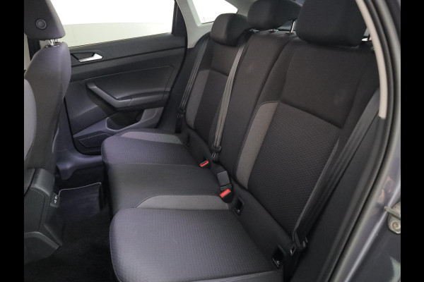 Volkswagen Taigo 1.0 TSI Oranje Edition 95 pk | Verlengde garantie | Navigatie via App | Parkeersensoren achter | Achteruitrijcamera | Adaptieve cruise control | Keyless |