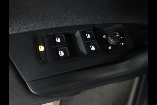 Volkswagen Taigo 1.0 TSI Oranje Edition 95 pk | Verlengde garantie | Navigatie via App | Parkeersensoren achter | Achteruitrijcamera | Adaptieve cruise control | Keyless |