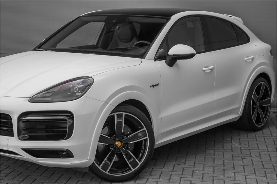 Porsche Cayenne Coupé 3.0 E-Hybrid Sport Design & Chrono 4WS ACC Stoelvent 22"