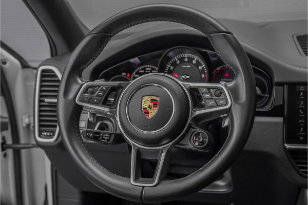 Porsche Cayenne Coupé 3.0 E-Hybrid Sport Design & Chrono 4WS ACC Stoelvent 22"