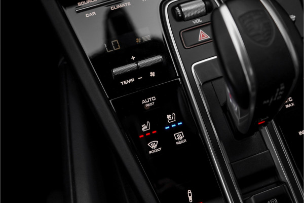 Porsche Cayenne Coupé 3.0 E-Hybrid Sport Design & Chrono 4WS ACC Stoelvent 22"