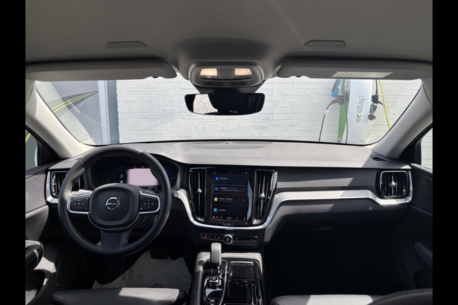 Volvo V60 2.0 T6 Plug-in hybrid AWD Core Bright Long Range | Adaptieve cruise | Blis | Memory | Leder |