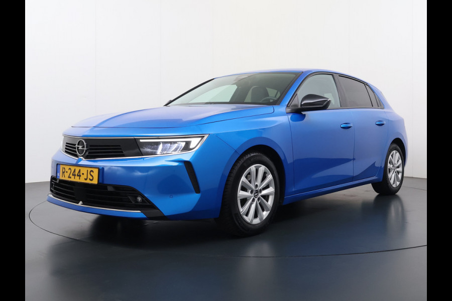 Opel Astra 131PK 5Drs AGR-Comfort Stoel Adap.Cruise 360°Camera Stoel+Stuurverwarming Navi Ecc Apple Carplay/Android Auto Pdc Edition DAB Regen+Lichtsensor Lmv 16" Privacy Glas Led Isofix Keyless-go Origineel Nederlandse Auto