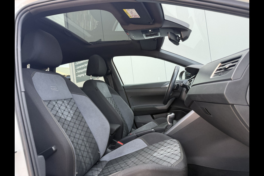 Volkswagen Taigo 1.0TSI 110pk DSG R-Line | Pano dak